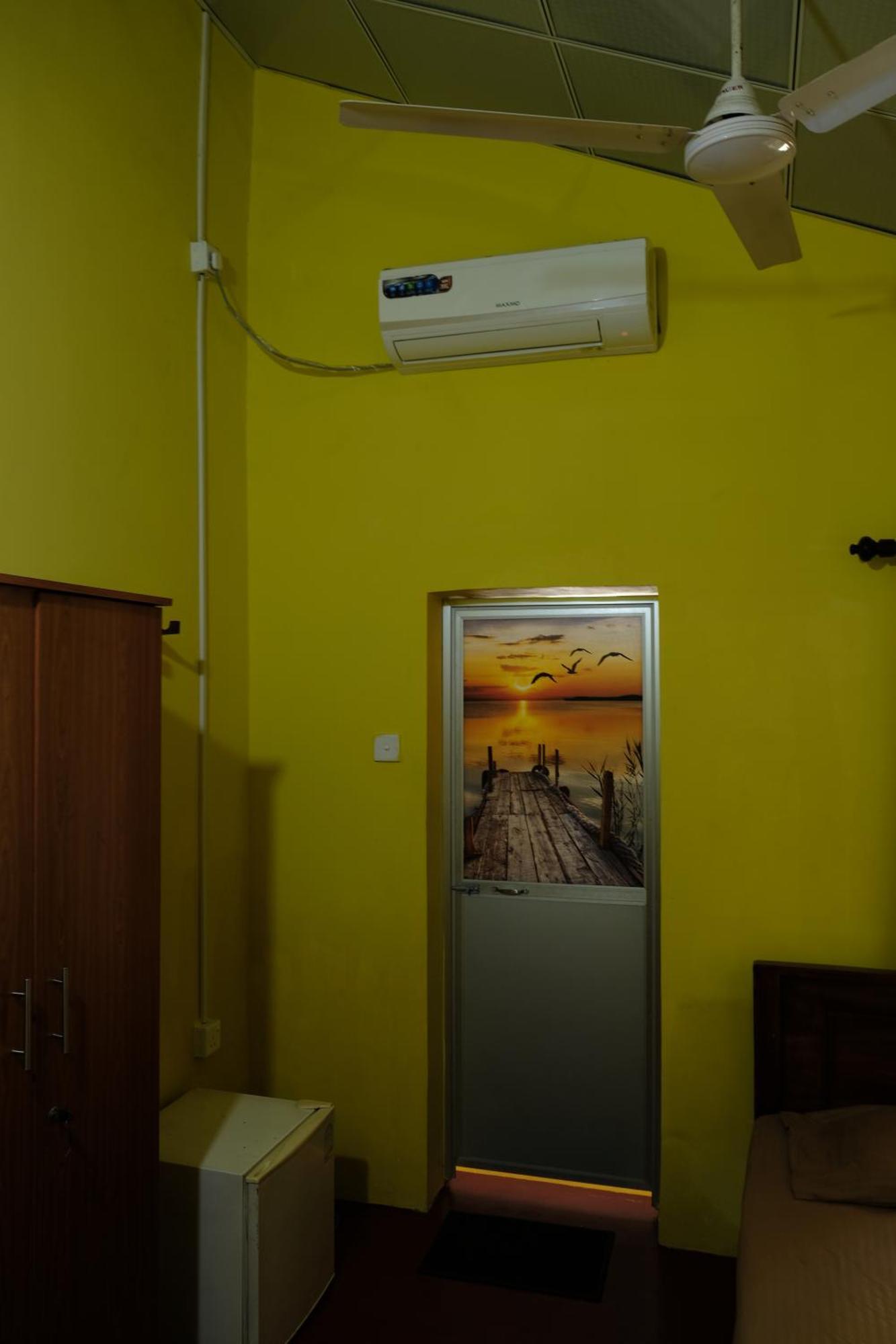 Homestay Menaka *